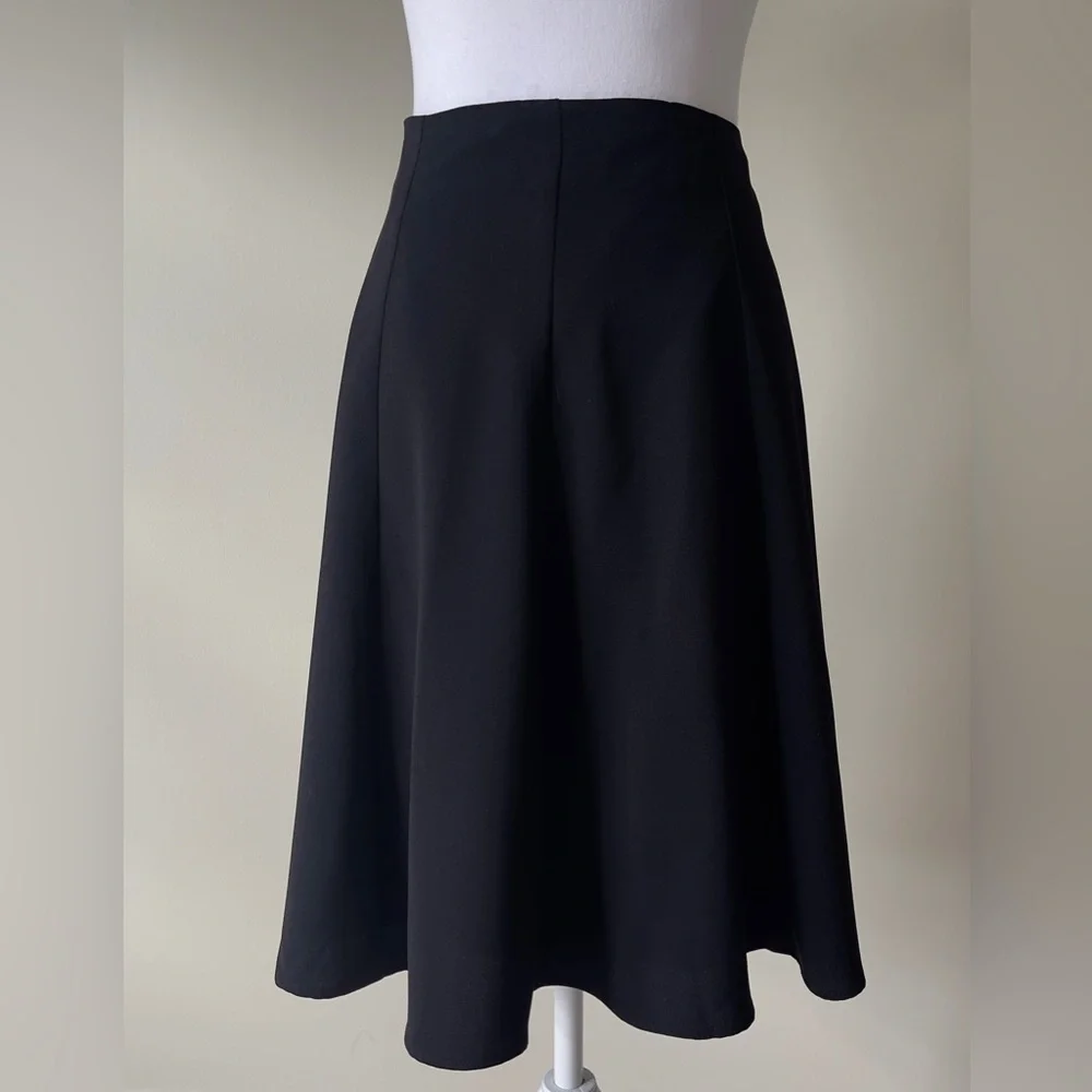CECE Women's Moss Crepe A-Line Knee Length Flounce Black Skirt EUC Size 6